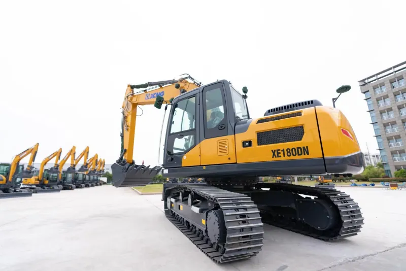 Габаритный экскаватор XE180DN